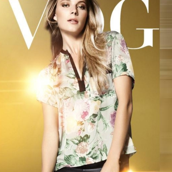 H&M Silky Floral Short Sleeve Blouse Size 6 - Picture 1 of 6